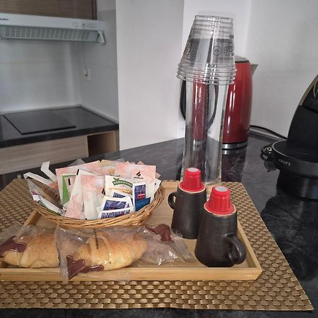 Trebol Apartamentos Benalmadena アロヨ・デ・ラ・ミエル エクステリア 写真